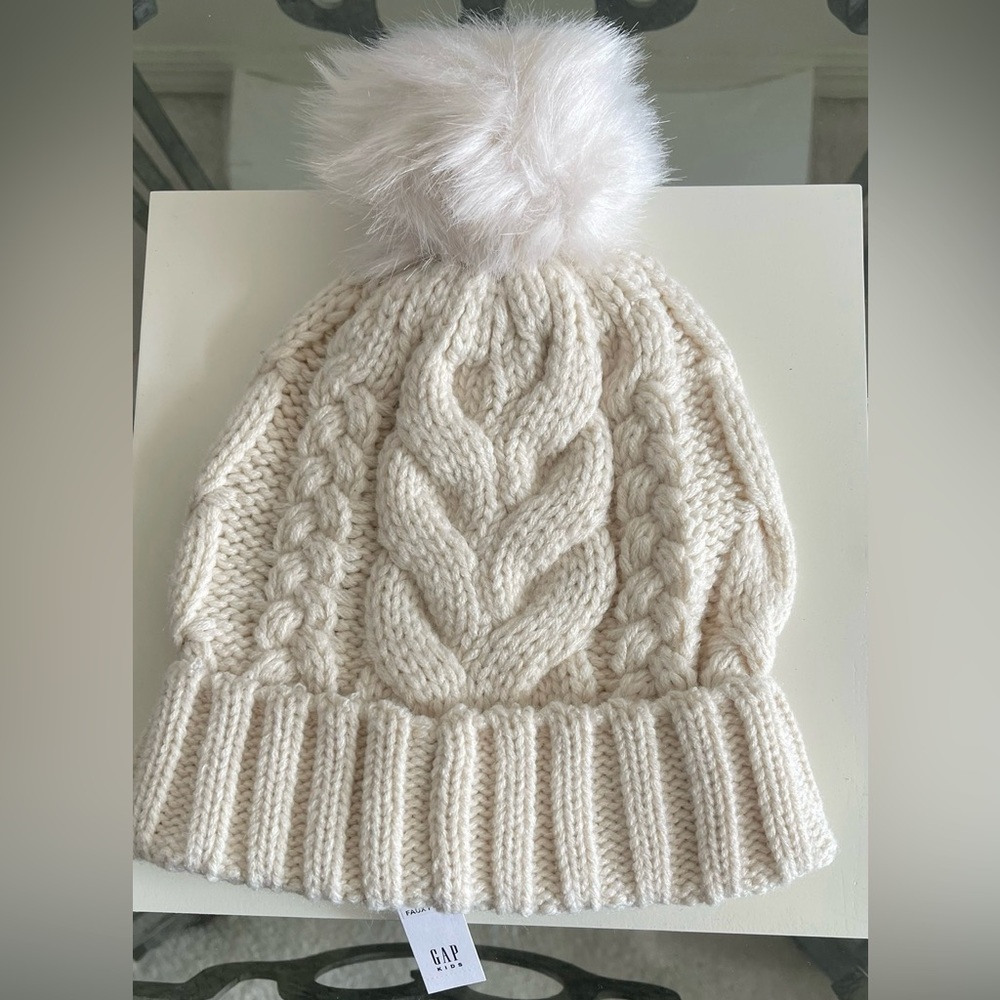 NWT GAP Kids Knitted Winter Hat Beanie